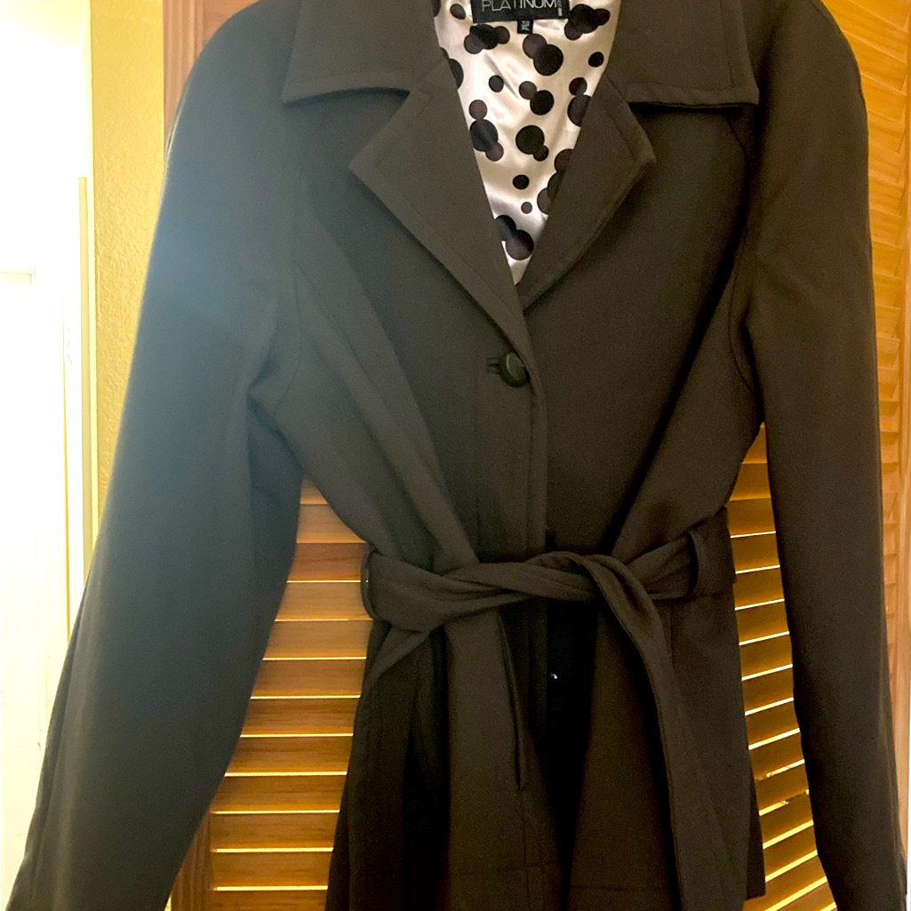 JacketPlatinum Brand PolyesterRayon Jacket With Belt 3 Hidden Buttons